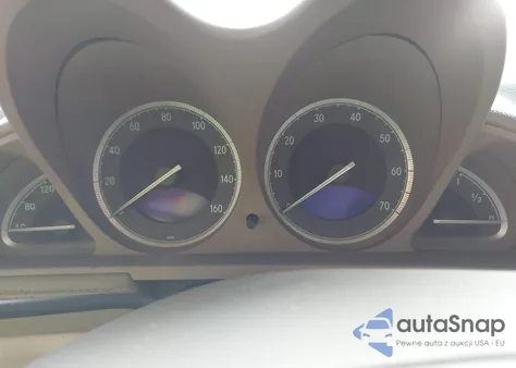 2003 Mercedes-Benz Sl 500 z USA, uszkodzony, nr VIN WDBSK75F93F018697